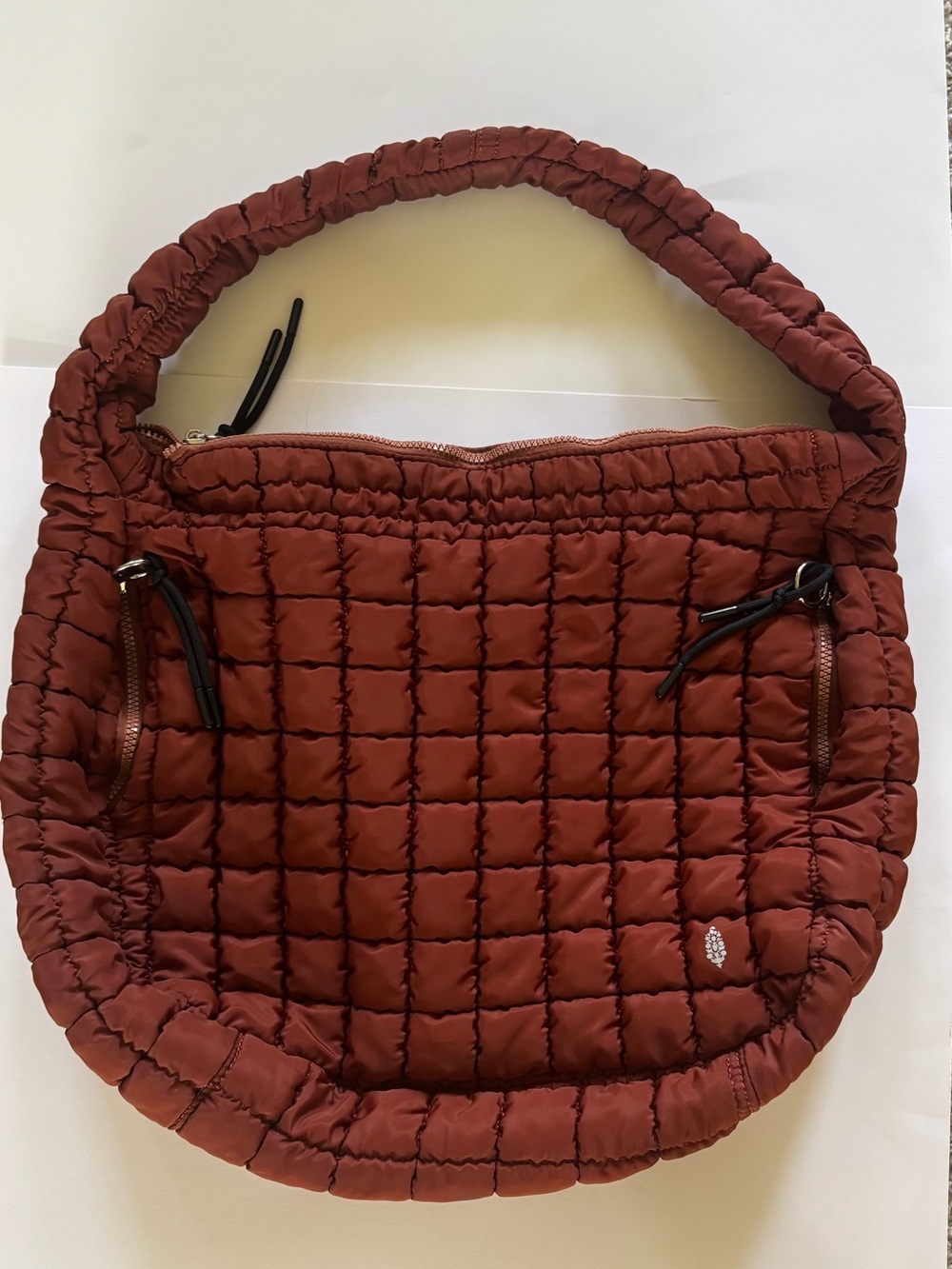 Free People Quilted Carry All Puffer Shoulder Bag in Deep Coral Rust - Picture 3 of 6